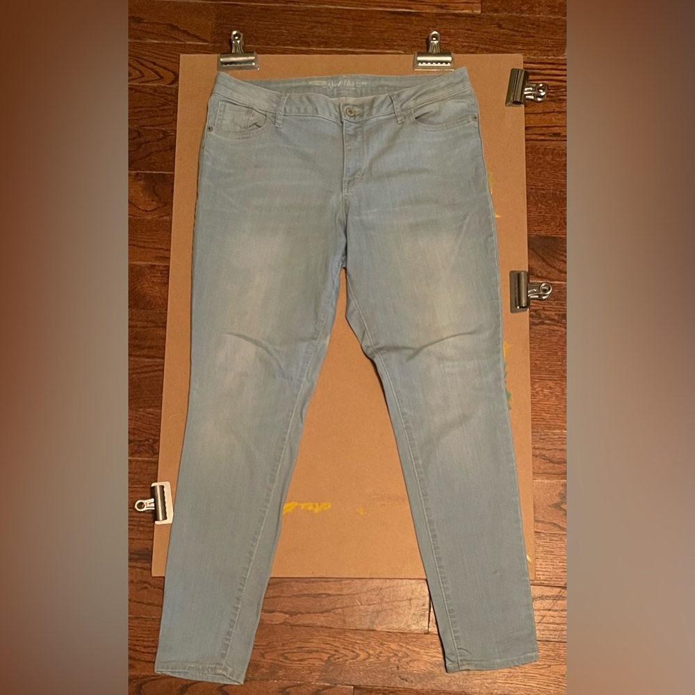 Old Navy Women’s The RockStar Mid-Rise